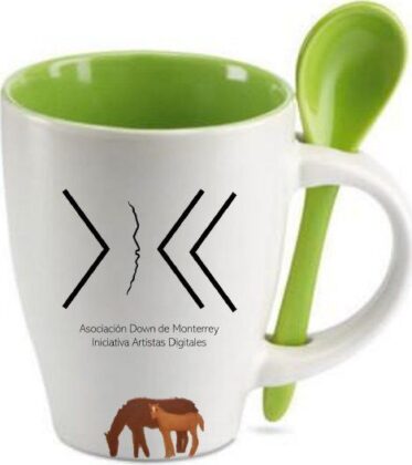 Taza con cuchara y caballos